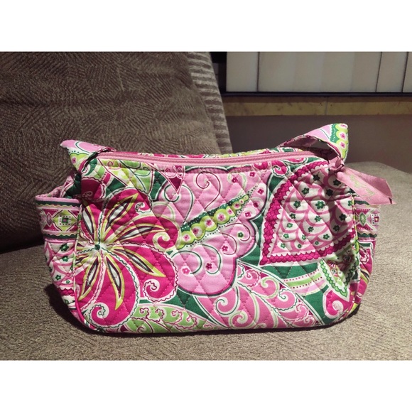 Vera Bradley Handbags - Vera Bradley Pinwheel Pink Maggie Bag